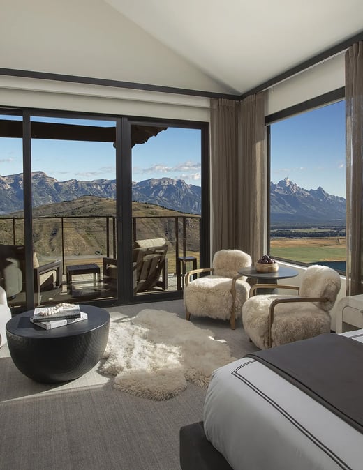 hotel-yellowstone-feature-2